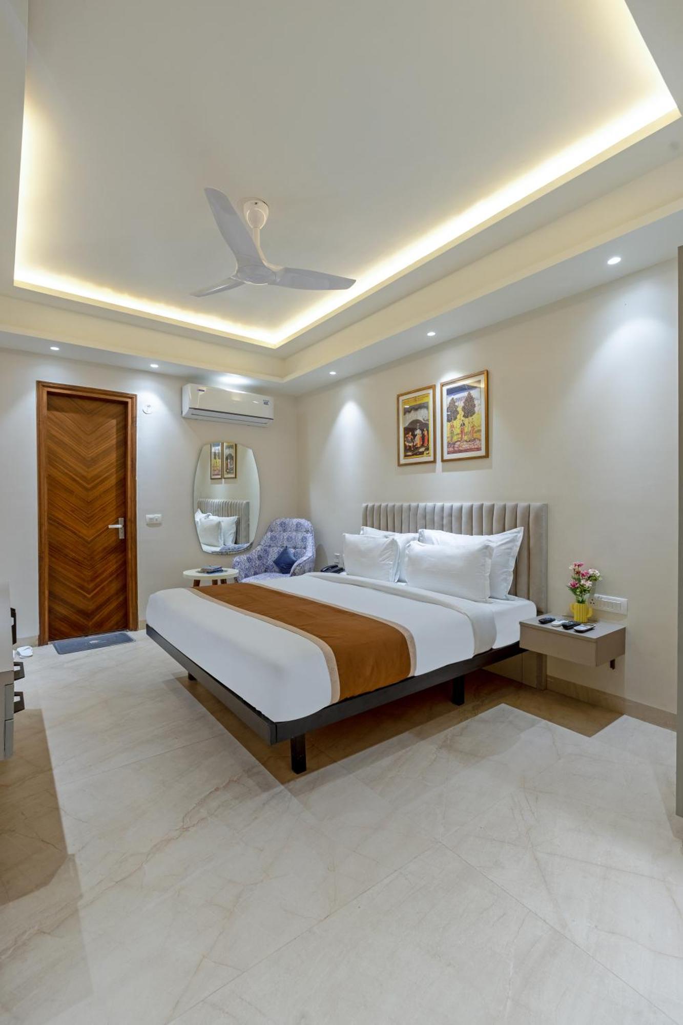 Hotel Ginger Palace Delhi Airport Нью-Делі Екстер'єр фото